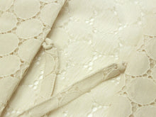 画像をギャラリービューアに読み込む, 着物 羽織 レディース レース 仕立て上がり フリー サイズ 淡いクリーム色レースドット繋ぎ 長羽織 花粉やホコリのちりよけとしても 着物 着物コート 女性 和装 和服 春 夏 秋