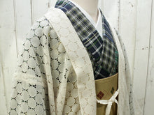 画像をギャラリービューアに読み込む, 着物 羽織 レディース レース 仕立て上がり フリー サイズ 淡いクリーム色レースドット繋ぎ 長羽織 花粉やホコリのちりよけとしても 着物 着物コート 女性 和装 和服 春 夏 秋