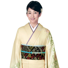 画像をギャラリービューアに読み込む, 訪問着 セット 購入 クリーム地 華紋唐草 5点セット フリー サイズ 仕立て上がり 洗える着物 訪問着 袋帯 長襦袢 正絹帯揚げ 正絹帯締め セット ポリエステル アッシュエル HL 和装 和服 着物セット 洗える訪問着 販売 七五三