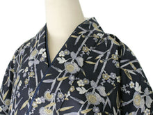 画像をギャラリービューアに読み込む, 【洗える二部式袷プレタ】濃紺地竹縞に菊梅柄 フリーサイズ 着物 ユニフォーム 帯なし 冬 袷 楽々 便利 kimono