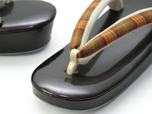 画像をギャラリービューアに読み込む, 【草履 Lサイズ ブラウン土台・グリーン×オレンジ系チェック柄鼻緒】着物 日本製 カジュアル ぞうり 女性 通販