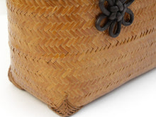 画像をギャラリービューアに読み込む, かごバッグ レディース 夏 バッグ 浴衣 巾着 かご 送料無料 白×薄緑 襷格子柄 女性 バック カゴ バッグ 籠 きんちゃく ゆかた 浴衣バッグ 手提げ あす楽 adオト【yukata_d19】