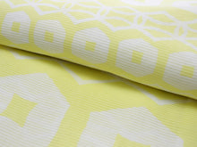 画像をギャラリービューアに読み込む, レディース浴衣 フリーサイズ 単品 レモンイエロー地亀甲柄 三勝ブランド 仕立て上がり女性ゆかた 通気性のよいサラリとした着心地 送料無料《skウチ》《セール対象外》