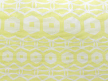 画像をギャラリービューアに読み込む, レディース浴衣 フリーサイズ 単品 レモンイエロー地亀甲柄 三勝ブランド 仕立て上がり女性ゆかた 通気性のよいサラリとした着心地 送料無料《skウチ》《セール対象外》