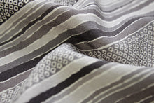 画像をギャラリービューアに読み込む, 正絹小紋反物 フルオーダーお仕立て付き チャコールグレー濃淡ストライプ 自分サイズのおめかし着物 シルク小紋 レディース(mw-a)