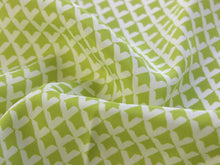 画像をギャラリービューアに読み込む, 長襦袢 洗える レディース M L サイズ 黄緑地ウロコ柄 半衿つき 日本製 洗える長襦袢 半襟付 女性 長じゅばん カジュアル 小紋 紬 着物 和服 和装 着付け小物 下着 一部式 春 秋 冬