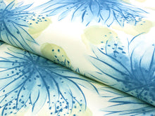 画像をギャラリービューアに読み込む, レディース 洗える着物 仕立上り 単品 フリーサイズ みすゞうた ブルー系大輪花柄 柔らかいちりめん生地 仕立て上がっているから届いたらすぐ着れる 気軽に洗濯できる 袷 女性 小紋 通販 プレタ着物 kimono《ktふに》