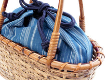 画像をギャラリービューアに読み込む, かごバッグ レディース 夏 バッグ 浴衣 巾着 かご 送料無料 虎竹ゴザメ編み ブルー袋つき 女性 バッグ カゴ 籠 きんちゃく ゆかた 浴衣バッグ 手提げ あす楽 kdクフ