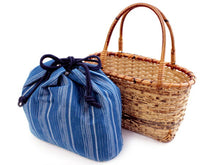 画像をギャラリービューアに読み込む, かごバッグ レディース 夏 バッグ 浴衣 巾着 かご 送料無料 虎竹ゴザメ編み ブルー袋つき 女性 バッグ カゴ 籠 きんちゃく ゆかた 浴衣バッグ 手提げ あす楽 kdクフ