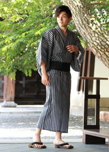 画像をギャラリービューアに読み込む, 浴衣 メンズ 単品 M L LLサイズ 黒地縞 仕立上がり大人男性ゆかた 新作 ブランド 室町物語 変わり織 2022 送料無料 KZ ktおと あす楽