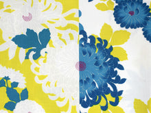 画像をギャラリービューアに読み込む, 東レセオアルファ 浴衣 レディース Mサイズ 送料無料 単品 無松庵 Mサイズ 白地菊尽くし アンティーク風 洗える 着物 ゆかた 女性 日本製 セール対象外 hiクニ