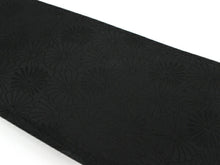 画像をギャラリービューアに読み込む, 前板 ベルト付き 喪服用 黒 菊地紋 着付け小物 和装小物 帯板 帯 日本製 ブラックフォーマル 不祝儀 弔事 着物 喪服 葬式 法事 和服 女性 レディース 大人 通年 宅配便 新品 購入 日本製