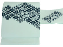 画像をギャラリービューアに読み込む, 名古屋帯 洗える 仕立て上がり 九寸 薄グリーン色 菱 梅 桜 花 お太鼓柄 着物 帯 和装 和服 化繊 おしゃれ 洒落 wgラニ