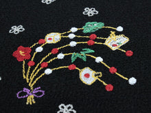 画像をギャラリービューアに読み込む, 半衿 刺繍 レディース 単品 あす楽 黒 正月 餅花 梅 柳 紅白 柄 半襟 ポリエステル 洗える 半えり 女性 和装小物 カジュアル 着物 おしゃれ 日本製 DM便 ラミエール kbくに