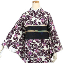 画像をギャラリービューアに読み込む, 洗える着物 袷 レトロ モダン 小紋 フリーサイズ オフホワイト 紫 椿 柄 レディース 仕立て上がり 金子みすゞ みすず プレタ ktふに KZ