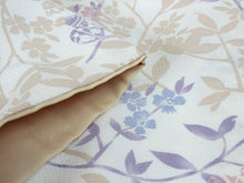 画像をギャラリービューアに読み込む, 洗える着物 袷 レトロ モダン 小紋 フリーサイズ オフホワイト 桃色 桜 小鳥 鈴 柄 レディース 仕立て上がり 金子みすゞ みすず プレタ ktふに KZ