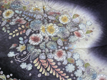 画像をギャラリービューアに読み込む, 訪問着 正絹 未仕立て 仮絵羽 黒 紫 辻が花訪問着 単品 仕立て付き ガード加工 足袋 プレゼント 新品 色 販売 購入 礼装 既婚 旅館 料亭 女将 仕事 パーティー 送料無料