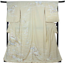 画像をギャラリービューアに読み込む, 訪問着 正絹 未仕立て ベージュ 花 貝桶 単品 仕立て付き ガード加工 足袋 プレゼント 新品 色 販売 購入 礼装 既婚 旅館 料亭 女将 仕事 パーティー 送料無料