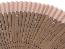 画像をギャラリービューアに読み込む, 扇子 女性用 袋付き セット ピンク地 ゴールド シルバー 無地 綿 絹 竹 シェリール 紙箱入り レディース プレゼント ギフト おしゃれ 普段使いに 婦人用 女性 レディース せんす シルク 扇子袋 セット 和装小物 夏 セール対象外 7026S KZ 母の日 ギフト