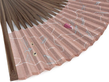 画像をギャラリービューアに読み込む, 扇子 女性用 袋付き セット 茶色地 白 グレー 猫 綿 麻 竹 うたいねこ 紙箱入り レディース プレゼント ギフト おしゃれ 普段使いに 婦人用 女性 レディース せんす ねこ ネコ 扇子袋 セット 和装小物 夏 送料無料対象外 セール対象外 6531S KZ 母の日 ギフト