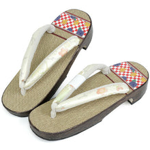 画像をギャラリービューアに読み込む, 下駄 レディース 浴衣 ゲタ フリーサイズ 右近 布張 紅葉 菊 市松 土台 白 梅 鼻緒 痛くない 歩きやすい かかと低め 和服 和装 着物 女性用 日本製 kdニチ