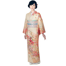 画像をギャラリービューアに読み込む, 洗える着物 訪問着 セット 薄オレンジ地 雪輪に御所車柄 5点セット フリー サイズ アッシュエルブランド 訪問着 袋帯 長襦袢 正絹帯揚げ 正絹帯締め ポリエステル 仕立て上がり HL 和装 和服 レディースファッション 着物セット 送料無料 セール対象外