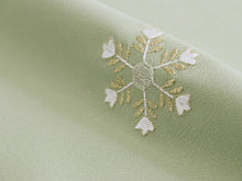 画像をギャラリービューアに読み込む, 着物 反物 洗える着物 刺繍 レディース セミオーダー 仕立て付 XS S M L XL サイズ グリーン 雪の結晶 花 袷 単衣 和装 和服 女性 小紋 洗える着物反物 着物 きもの 羽織 コート 送料無料 KZ ktふく