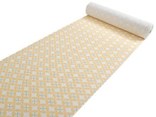 画像をギャラリービューアに読み込む, 正絹 小紋 反物 丹後ちりめん フルオーダー 仕立て付き 湯のし付き 着物 和装 和服 薄ベージュ 黄 七宝 花菱 着尺 単品 袷 単衣 女性 レディース 送料無料 hbオフ