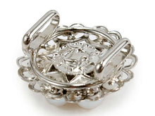 画像をギャラリービューアに読み込む, 帯留め 単品 シルバー 花 パール おしゃれ パーツ 小紋 カジュアル 普段着用 三分紐を通すタイプ 和装小物 帯留 帯どめ 着物 和服 和装 箱入り 帯飾り KZ wgわと