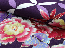 画像をギャラリービューアに読み込む, 洗える着物 袷 半幅帯 着物セット Mサイズ 個性派 映え コーディネート 2点 セット 小紋 レディース 女性 紫 牡丹 七宝 きもの 薄ベージュ 薔薇 アンティーク風 帯 カジュアル 和服 和装 半巾 細帯 浴衣帯 あす楽 新