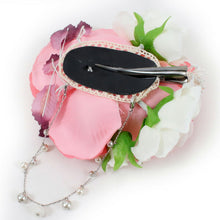 画像をギャラリービューアに読み込む, 髪飾り 成人式 卒業式 結婚式 袴 振袖 ピンク 白 薔薇 パール クリップ カチューシャ 和装 和服 着物 浴衣 髪留め コサージュ ヘアアクセサリー