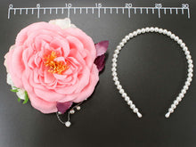 画像をギャラリービューアに読み込む, 髪飾り 成人式 卒業式 結婚式 袴 振袖 ピンク 白 薔薇 パール クリップ カチューシャ 和装 和服 着物 浴衣 髪留め コサージュ ヘアアクセサリー