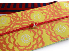 画像をギャラリービューアに読み込む, 帯 3点セット 黄色 菊 赤 縞 半幅帯 赤 帯飾り レディース 女性 半巾帯 細帯 浴衣帯 リバーシブル 大人 ポリエステル 着物 洒落 和装 和服 レトロ ニラ