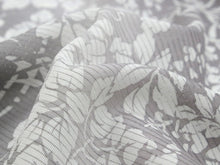 画像をギャラリービューアに読み込む, 正絹 絽 着物 単品 絵羽柄 夏物 小紋 単衣仕立て フルオーダー 仕立て無料 薄グレー 斜めぼかし 竹 蔦 藤 日本の絹 壺金 洒落 女性 和装 和服 きもの レディース 未仕立て 未使用 新品 送料無料
