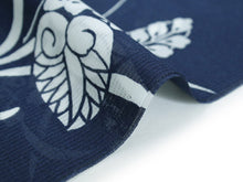 画像をギャラリービューアに読み込む, 洗える着物 着物 単衣用 夏 紗 フルオーダー お仕立て付 ウォッシャブル 小紋 夏着物 カジュアル お洒落着 薄物 コート 羽織 着尺 反物 テイジン 紺 牡丹 花 女性 レディース KZ 送料無料 ktふに