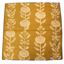 画像をギャラリービューアに読み込む, 風呂敷 ふろしき 紫 からし色 菊 約50cm リバーシブル 綿 日本製 かわいい おしゃれ 和 コットン ギフト プレゼント 両面 お弁当箱 エコ 弁当包み ランチクロス オールシーズン