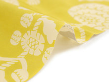 画像をギャラリービューアに読み込む, 手ぬぐい マスク セット ゴム 付き リバーシブル 菊 イエロー グレー 手拭いマスク 生地 てぬぐい 手拭 綿100% かわいい おしゃれ マスクキット 大人 子供 女性 男性 日本製