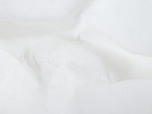 画像をギャラリービューアに読み込む, 6万枚販売突破 マスク 日本製 洗えるマスク 絹 軽量 薄い 抗ウィルス ムレない 肌に優しい 涼しい 吸湿 冷感 5枚セット プリーツ 千鳥格子地紋 白 メッシュ織 女性 男性 大人 キシリトール 加工 夏 抗菌 涼やか シルク おしゃれ 布 ギフト レディース メンズ 個包装 在庫あり