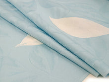 画像をギャラリービューアに読み込む, 着物 反物 正絹小紋反物 ブルー地 葉紋様 本手染ろうけつ フルオーダーお仕立て付き 手縫い仕立て 丹後ちりめん 水撚ちりめん 小紋 着物反物 着物 和装 和服 レディース 女性