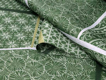 画像をギャラリービューアに読み込む, 洗える着物 東レ シルック 小紋 反物 単品 フルオーダー 仕立て付 袷 単衣 抹茶地 氷割れ地紋に名物裂柄 レディース 女性 和装 和服 きもの おしゃれ 上品 TORAY sillook ポリエステル 送料無料