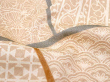 画像をギャラリービューアに読み込む, 洗える着物 東レ シルック 小紋 反物 単品 フルオーダー 仕立て付 袷 単衣 江戸茶地 氷割れ地紋に名物裂柄 レディース 女性 和装 和服 きもの おしゃれ 上品 TORAY sillook ポリエステル 送料無料