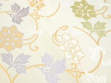 画像をギャラリービューアに読み込む, 袋帯 単品 正絹 六通柄 未使用 仕立て付き 洒落 六通 西陣織 箔屋清兵衛 陰山織物謹製 証紙付き クリーム地 唐花唐草柄 ふくろ帯 女性 レディース 着物 和装 和服 訪問着 付け下げ 色無地 伝統工芸 高級 吉祥文 おしゃれ