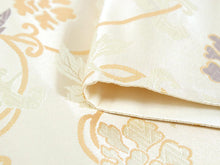 画像をギャラリービューアに読み込む, 袋帯 単品 正絹 六通柄 未使用 仕立て付き 洒落 六通 西陣織 箔屋清兵衛 陰山織物謹製 証紙付き クリーム地 唐花唐草柄 ふくろ帯 女性 レディース 着物 和装 和服 訪問着 付け下げ 色無地 伝統工芸 高級 吉祥文 おしゃれ