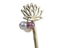 画像をギャラリービューアに読み込む, かんざし コットンパール 金属 3粒 蓮 ロング アンティーク ゴールド 単品 シンプル エレガント 可愛い 簪 髪飾り ヘアアクセサリー 軽量 小紋 洒落着 色無地 パーティー 浴衣 夏着物 母の日 誕生日 ギフト プレゼント 洋 和 和装小物 着物 和服 和装 MIZUHO 日本製