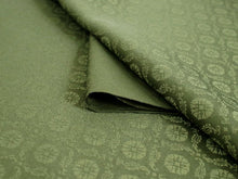 画像をギャラリービューアに読み込む, 洗える 色無地 着物 反物 レディース セミオーダー 仕立て付 紋意匠 XS S M L XL サイズ 袷 単衣 無地 渋緑 抹茶 色 葵 地紋 百華 MOMOKA レトロ 結婚式 卒業式 卒園式 和装 和服 女性 小紋 送料無料 きもの 羽織 コート KZ