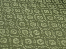 画像をギャラリービューアに読み込む, 洗える 色無地 着物 反物 レディース セミオーダー 仕立て付 紋意匠 XS S M L XL サイズ 袷 単衣 無地 渋緑 抹茶 色 葵 地紋 百華 MOMOKA レトロ 結婚式 卒業式 卒園式 和装 和服 女性 小紋 送料無料 きもの 羽織 コート KZ