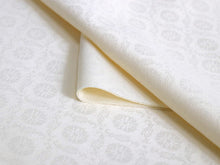 画像をギャラリービューアに読み込む, 洗える 色無地 着物 反物 レディース セミオーダー 仕立て付 紋意匠 XS S M L XL サイズ 袷 単衣 無地 薄クリーム 色 葵 地紋 百華 MOMOKA レトロ 結婚式 卒業式 卒園式 和装 和服 女性 小紋 送料無料 きもの 羽織 コート