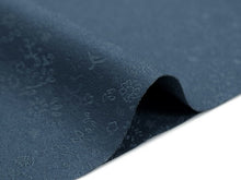 画像をギャラリービューアに読み込む, 洗える 色無地 着物 反物 レディース セミオーダー 仕立て付 紋意匠 XS S M L XL サイズ 袷 単衣 無地 紺 色 鳳凰 地紋 百華 MOMOKA レトロ 結婚式 卒業式 卒園式 和装 和服 女性 小紋 送料無料 きもの 羽織 コート KZ