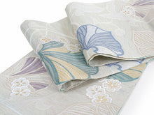 画像をギャラリービューアに読み込む, 袋帯 単品 絹 六通柄 未使用 仕立て付き オフホワイト 葉っぱ 花 アールヌーヴォー ぬれぬき 六通 西陣織 吉村織物謹製 証紙付き 洒落 ふくろ帯 女性 レディース 着物 和装 和服 訪問着 付け下げ 色無地 伝統工芸 おしゃ