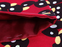 画像をギャラリービューアに読み込む, 洗える着物 コーディネートセット 袷 名古屋帯 正絹帯揚げ帯締め フリーサイズ 4点セット 小紋 レディース 女性 永楽屋 赤地 豆椿柄 着物 黒X薄グレー地 幾何学柄 帯 帯あげ 帯〆 プレタ ブランド 和装 和服 きものセット 送料無料